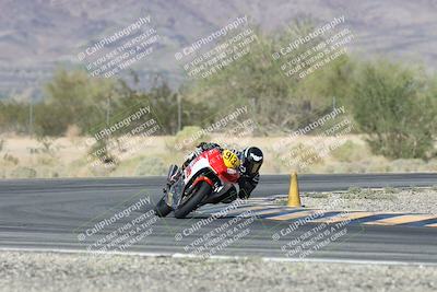 media/Oct-30-2025-Racers Edge (Thu) [[dabbdaf680]]/3-B Group/Session 5 (Turn 6)/